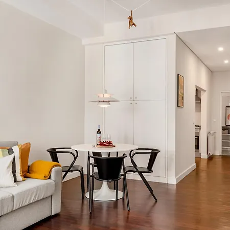 Chiado Urban Apartment