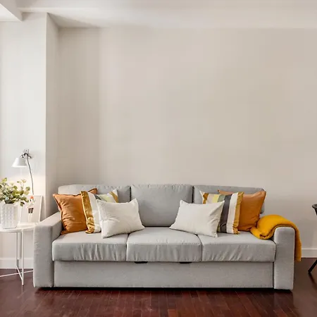 Апартаменти Chiado Urban *